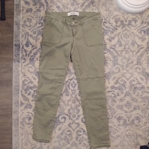 Hollister Chino pant size 29
